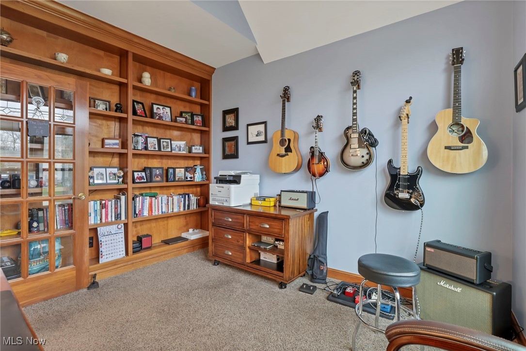 8823 Chateau Drive, Pickerington, Ohio image 30