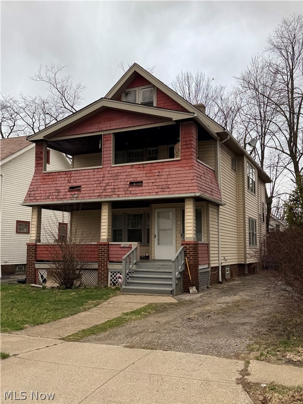 Photo of 13609 Eaglesmere Avenue, Cleveland, OH 44110 (MLS # 5193208)