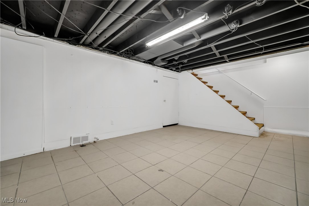 1606 W 44th Street, Lorain, Ohio image 33
