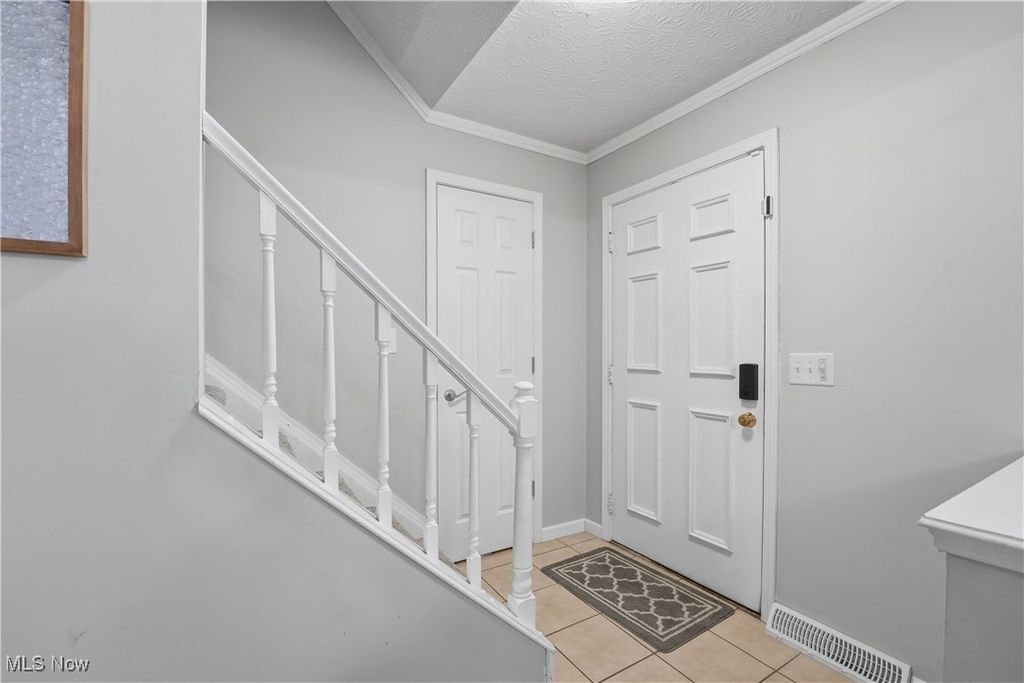 Photo of 5976 Silver Court, Mentor, OH 44060 (MLS # 5176228)