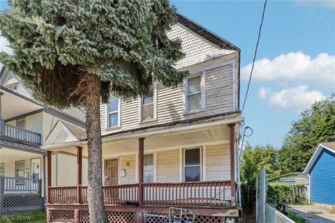 Tiny photo for 942 E 79th Street, Cleveland, OH 44103 (MLS # 5239389)
