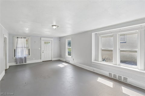 Tiny photo for 942 E 79th Street, Cleveland, OH 44103 (MLS # 5239389)