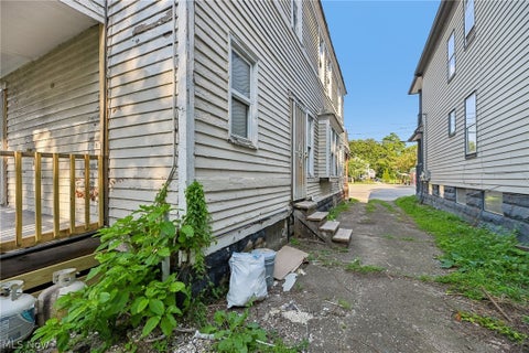 Tiny photo for 942 E 79th Street, Cleveland, OH 44103 (MLS # 5239389)
