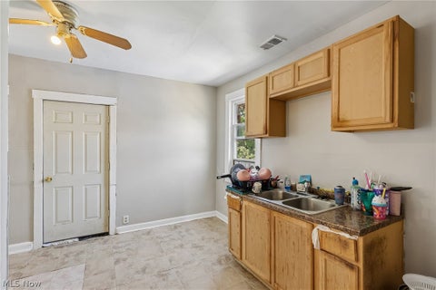 Tiny photo for 942 E 79th Street, Cleveland, OH 44103 (MLS # 5239389)