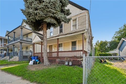 Tiny photo for 942 E 79th Street, Cleveland, OH 44103 (MLS # 5239389)