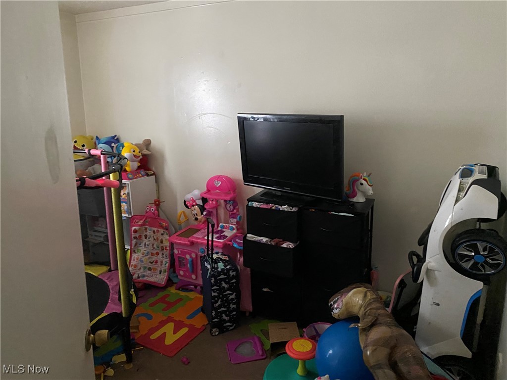 Voris & Steinbacher - Residential Income