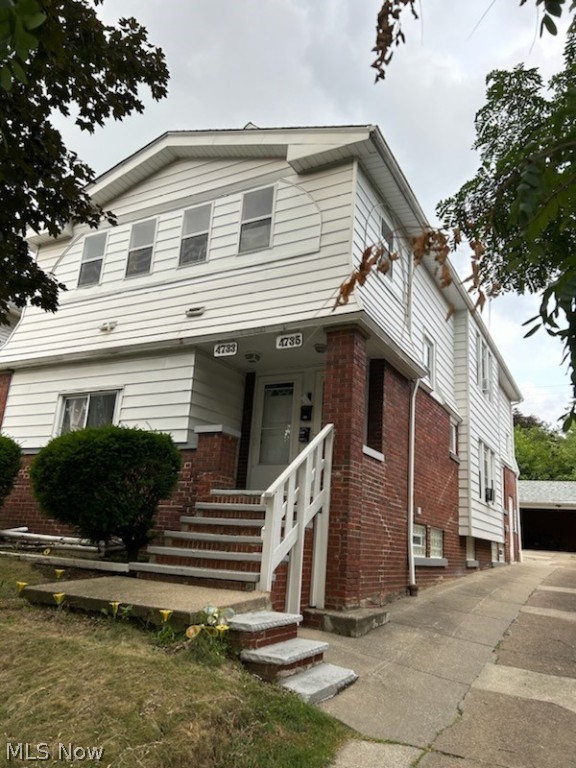 Garfield Pkwy - Residential Income