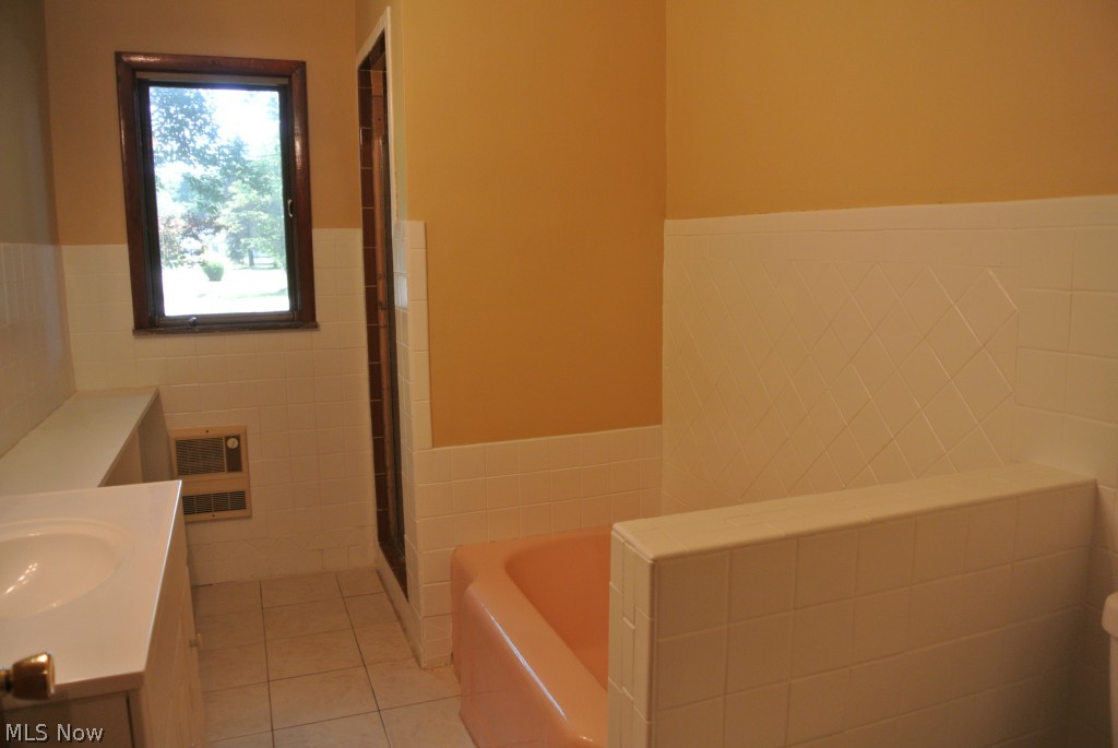 Brecksville - Residential Lease