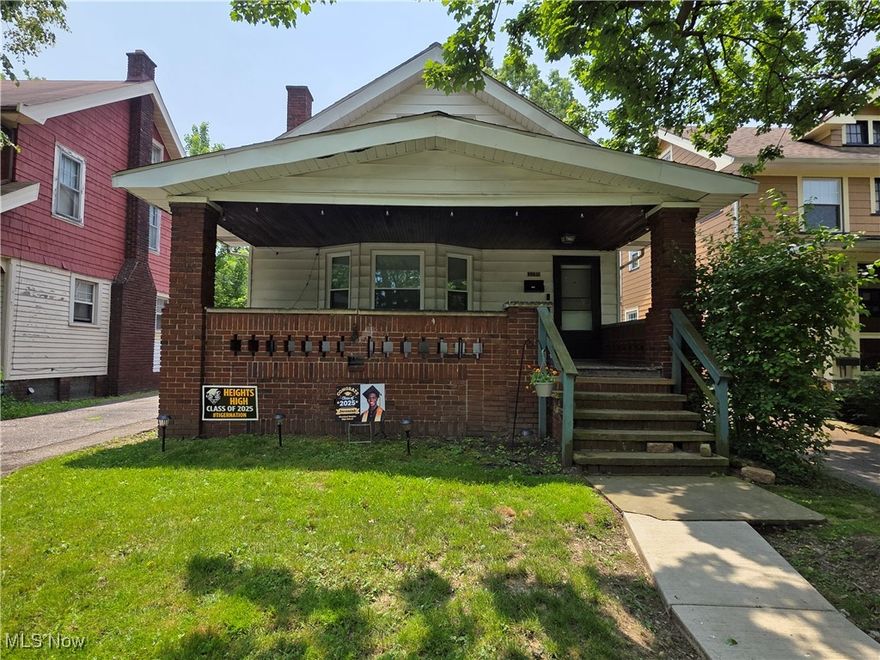 Opportunity to acquire this fantastic property in the heart of Cleveland Hts! This home features four bedrooms and one full bathroom. Great location close to everything the city has to offer. Hurry to take advantage of this chance before it's too late!