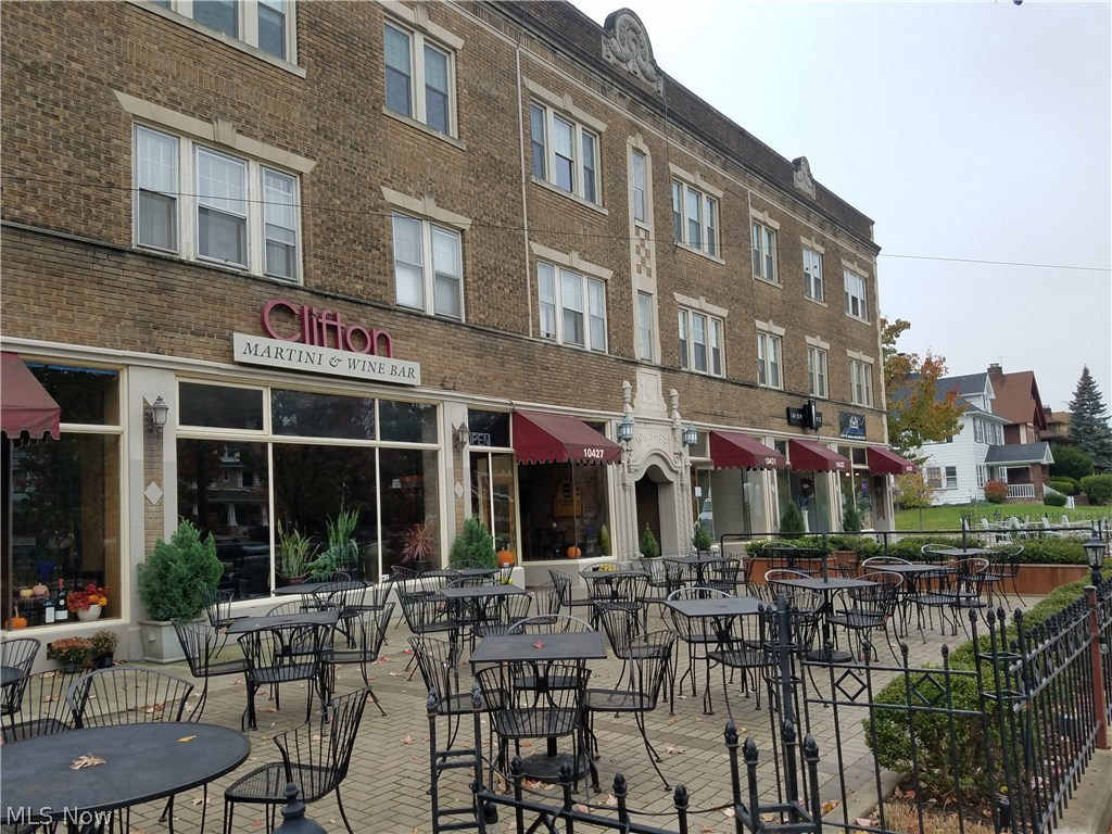 Edgewater Land Companys - Residential Lease