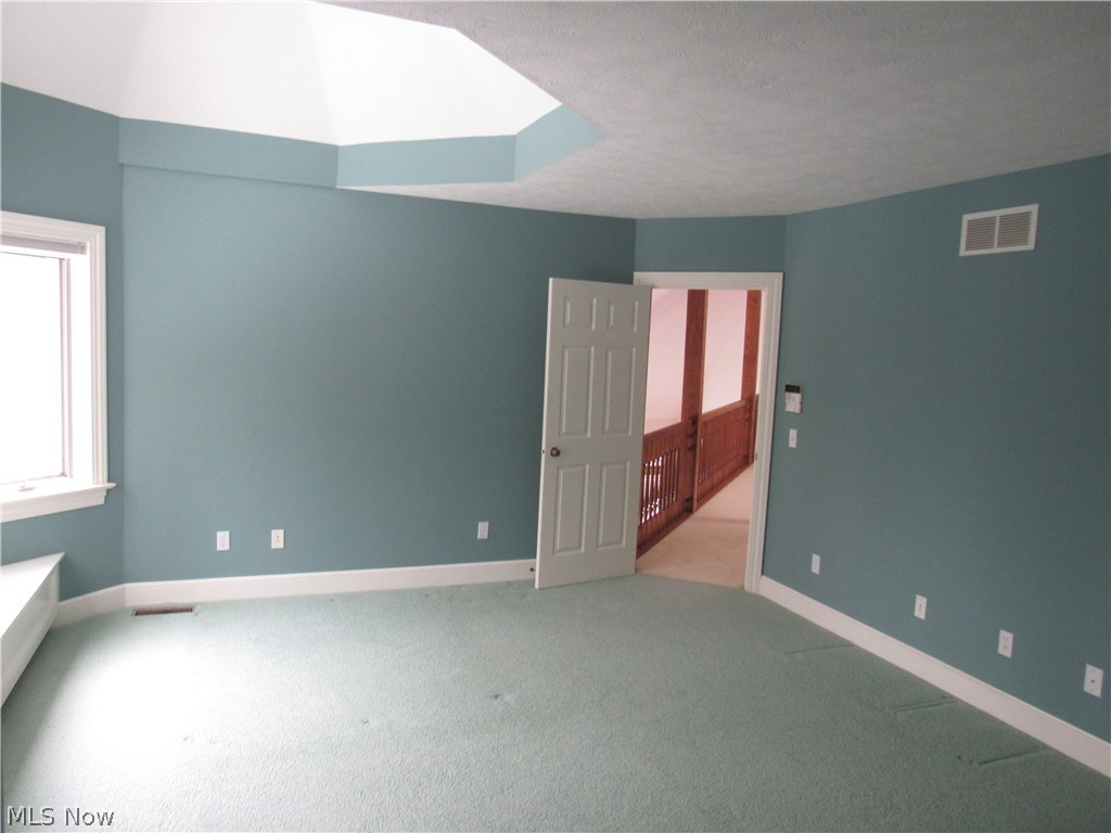 Deer Lake Estate - Residential