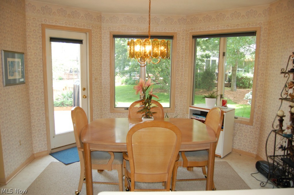 Village Crystal Lakes Condo - Residential