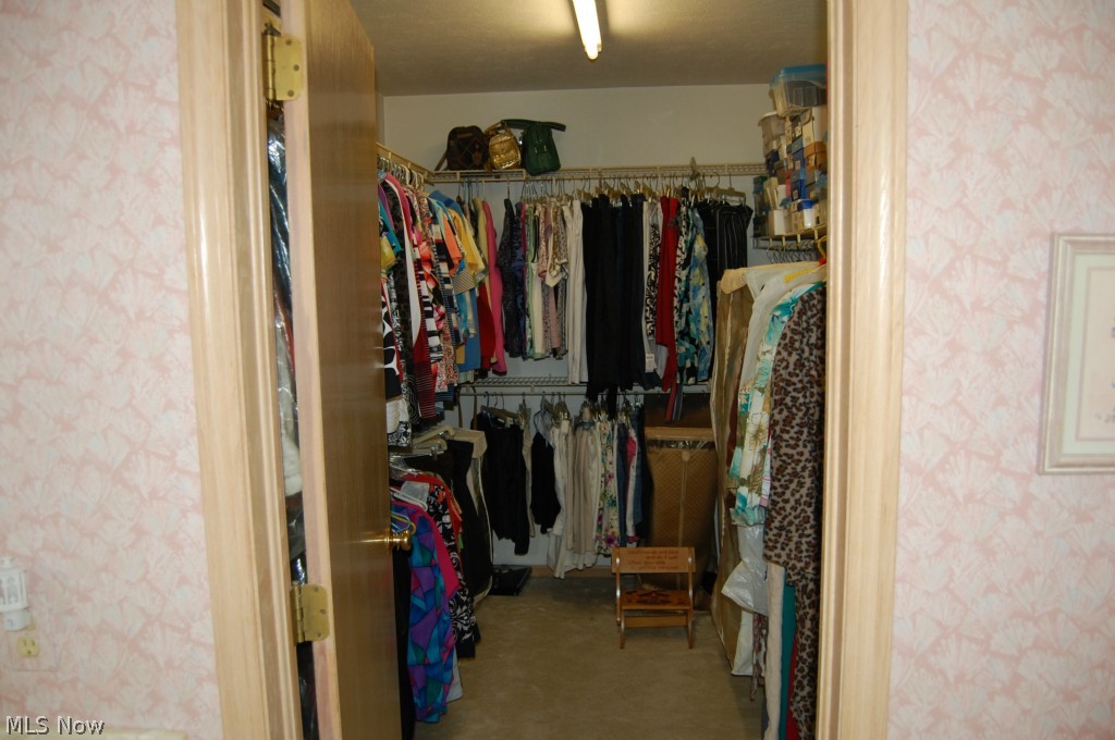 Village Crystal Lakes Condo - Residential