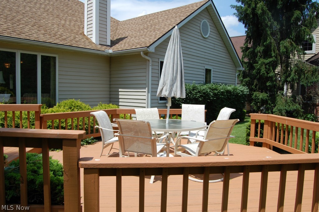 Village Crystal Lakes Condo - Residential