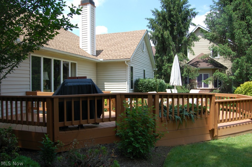 Village Crystal Lakes Condo - Residential