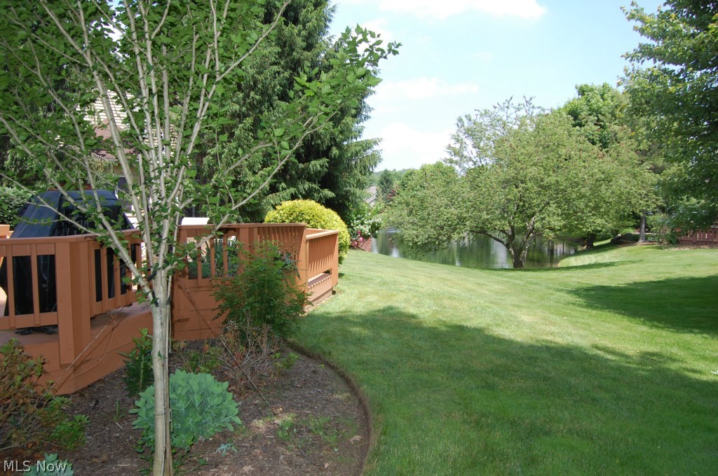 Village Crystal Lakes Condo - Residential