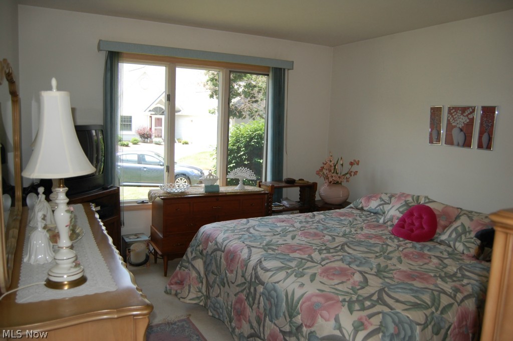 Village Crystal Lakes Condo - Residential