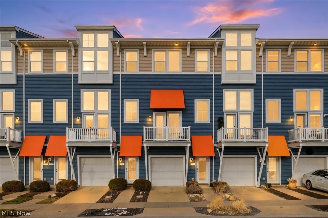 Harbor Walk - Residential