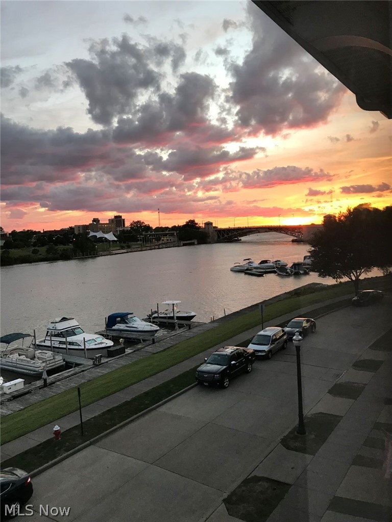 Harbor Walk - Residential