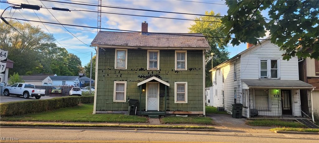 Photo of 121 Jerome Street, Lisbon, OH 44432 (MLS # 5165447)