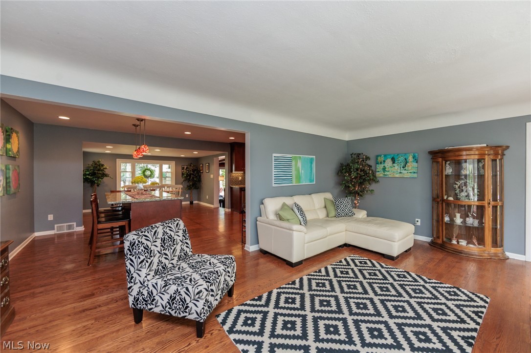 22636 Locust Lane