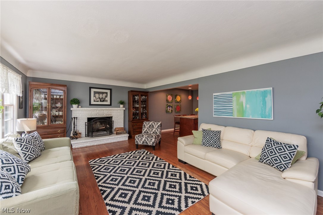 22636 Locust Lane