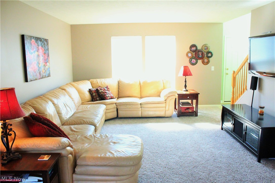 Willoughby Xing Condo Ph 04 - Residential