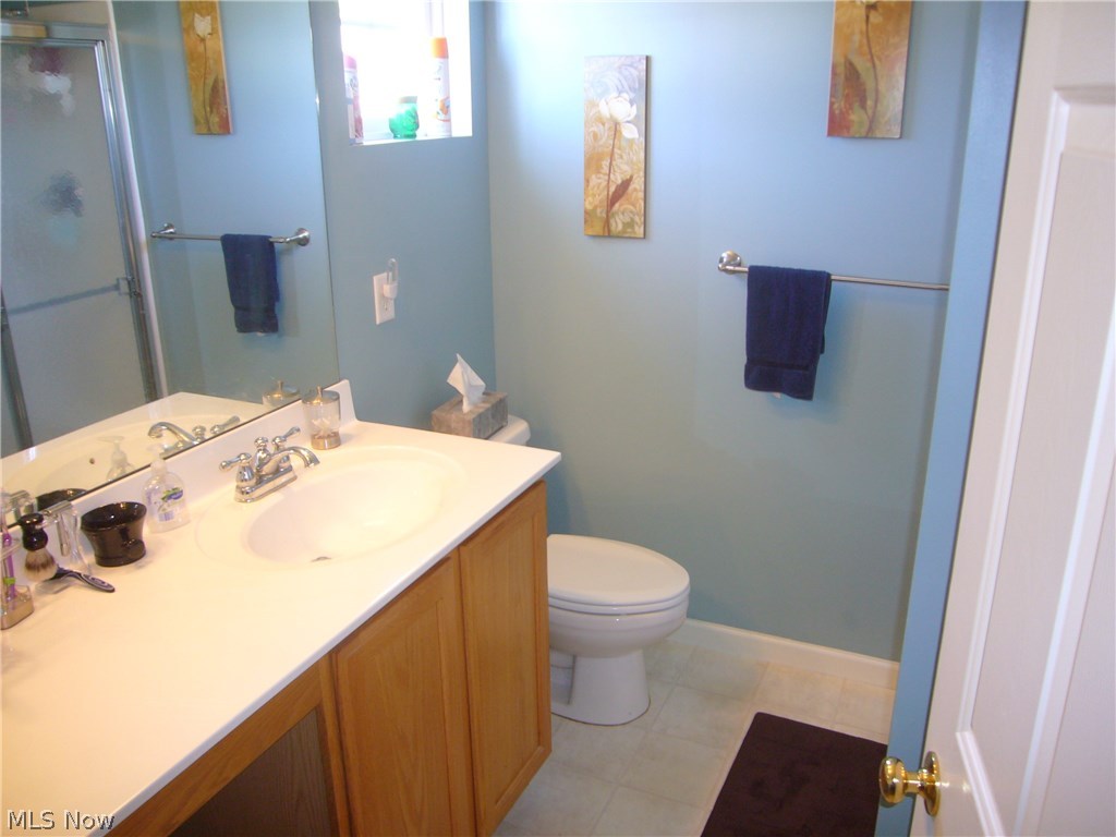 Willoughby Xing Condo Ph 04 - Residential