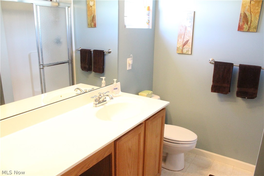 Willoughby Xing Condo Ph 04 - Residential