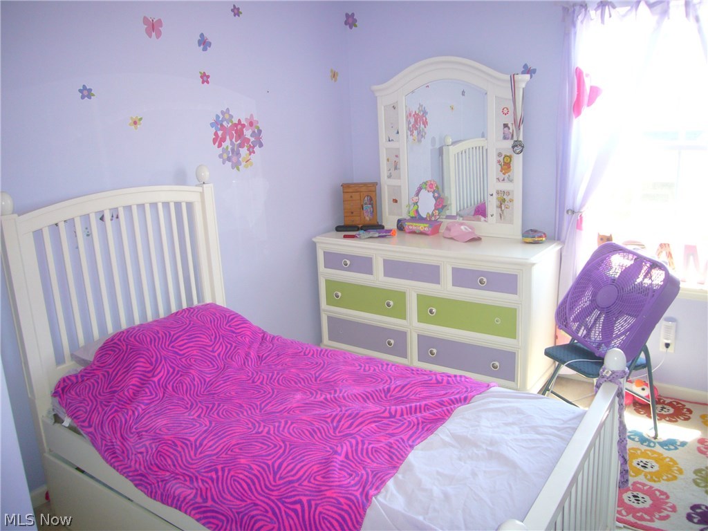 Willoughby Xing Condo Ph 04 - Residential