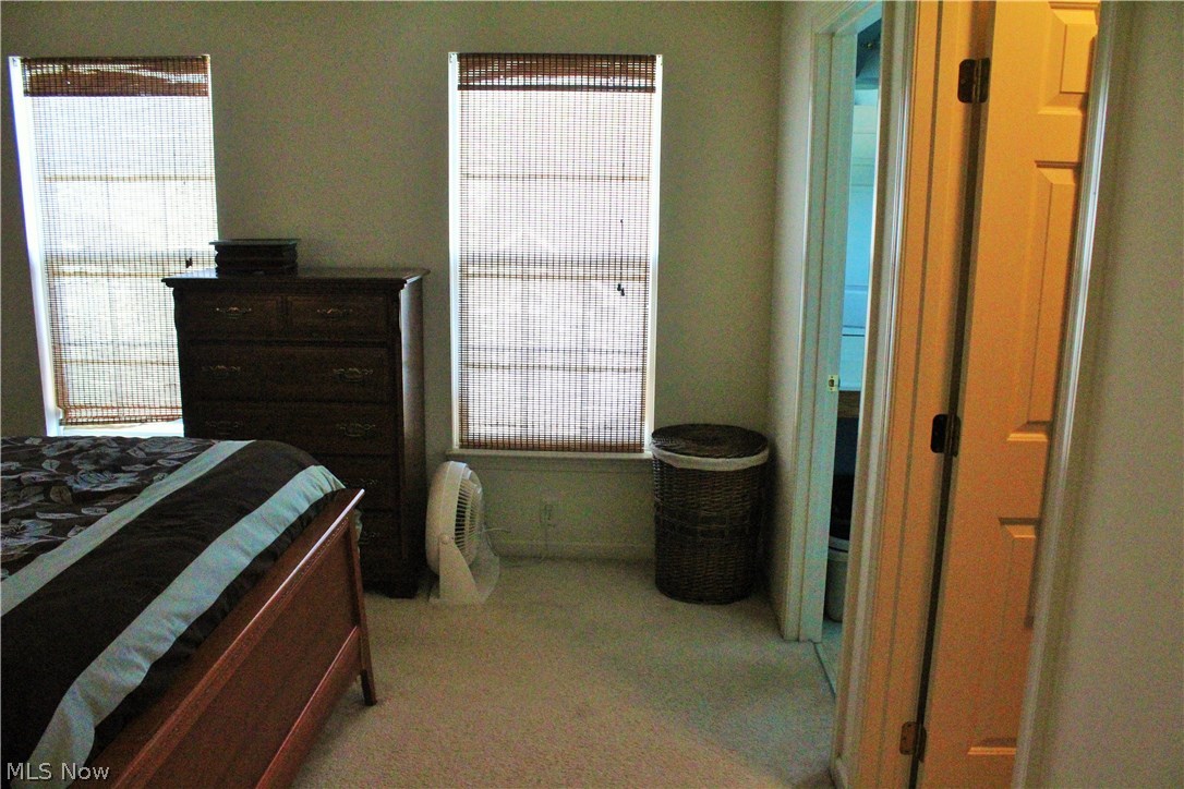 Willoughby Xing Condo Ph 04 - Residential