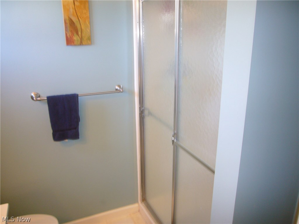 Willoughby Xing Condo Ph 04 - Residential