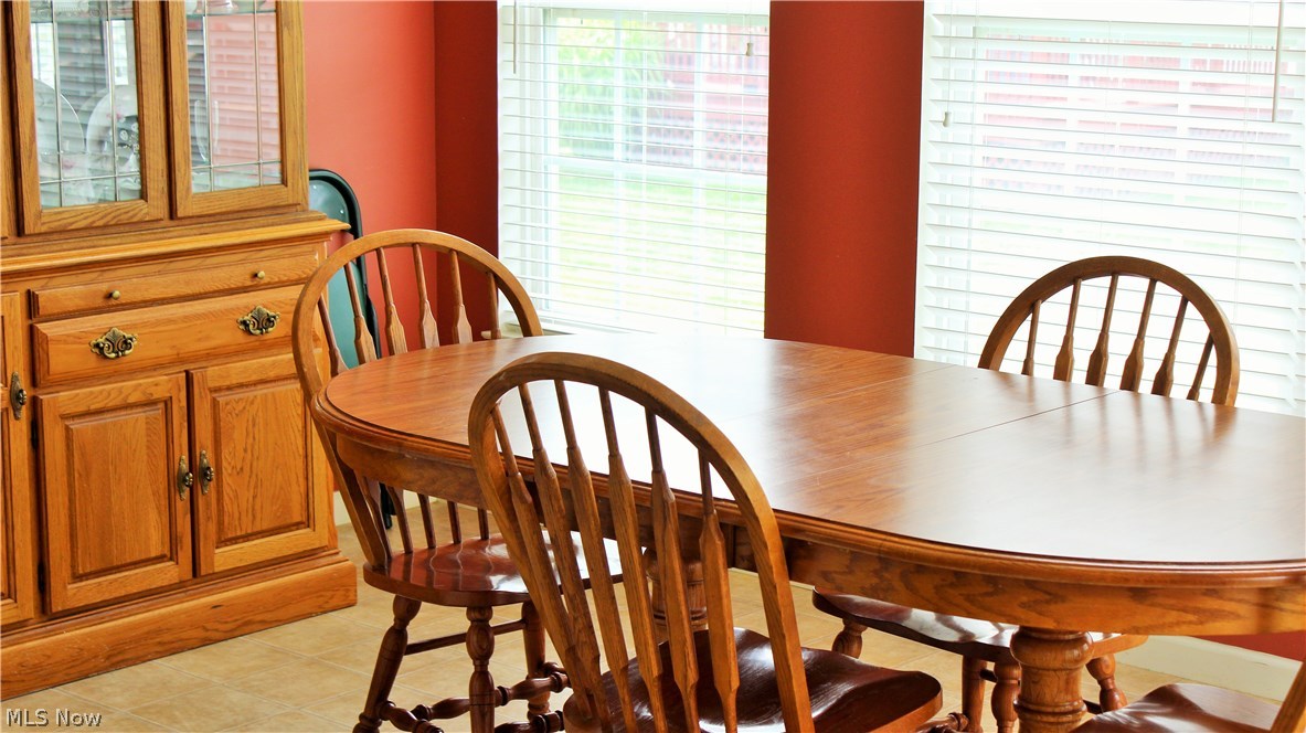 Willoughby Xing Condo Ph 04 - Residential