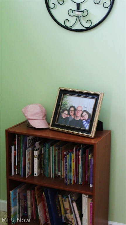 Willoughby Xing Condo Ph 04 - Residential