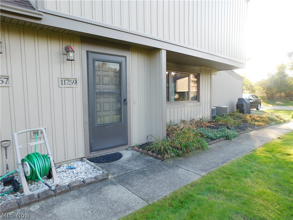 Move right in to this spacious 3 Bedroom 1.5 bath townhouse in beautiful Harbour Light! Updated Kitchen and Baths, Large laundry room for extra storage, Attached garage with opener. All appliances including washer and dryer and a home warranty provided by sellers. Newer roof, siding, a/c and windows. Harbour Light is a well maintained complex with 2 pools, tennis courts and a lake. It is conveniently located near major highways, shopping and city schools.