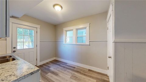 Tiny photo for 3043 W 105th Street, Cleveland, OH 44111 (MLS # 5179535)