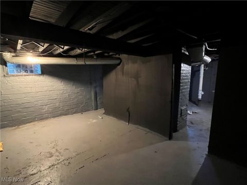 Tiny photo for 3043 W 105th Street, Cleveland, OH 44111 (MLS # 5179535)