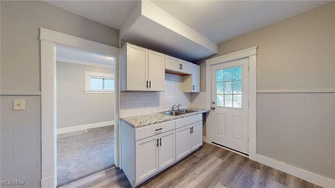 Tiny photo for 3043 W 105th Street, Cleveland, OH 44111 (MLS # 5179535)