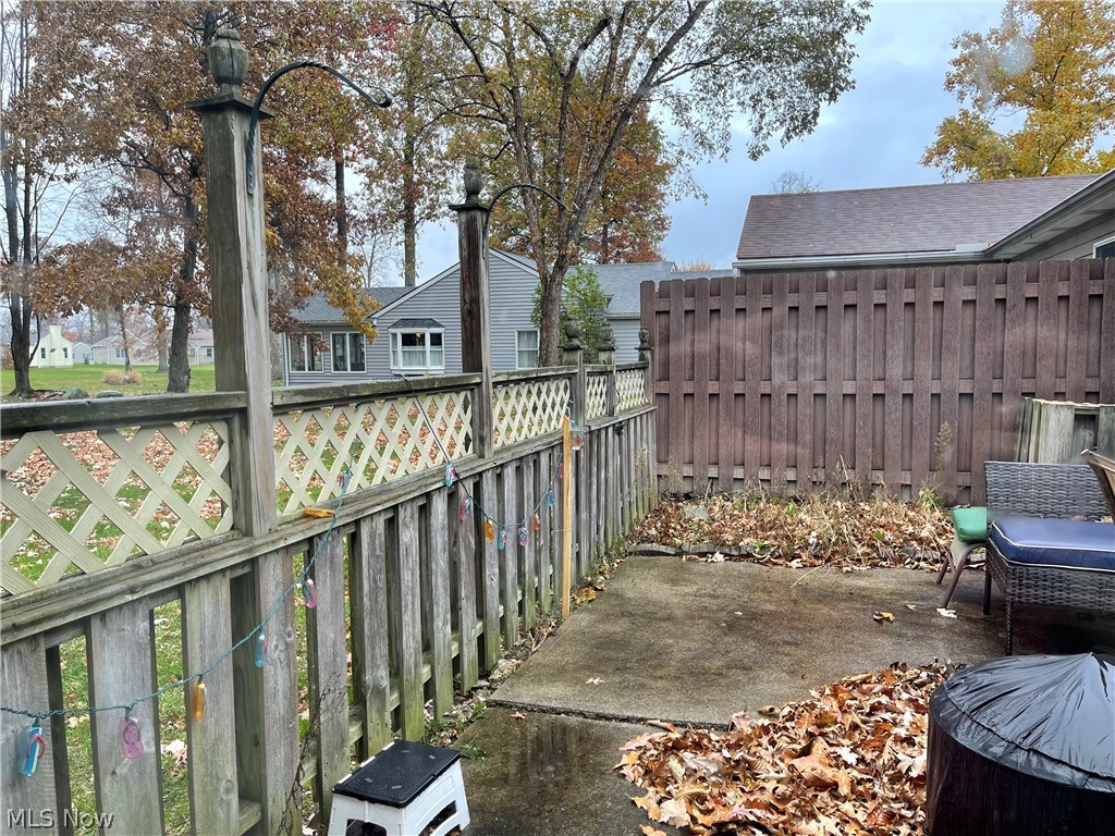 Avon Woods Condo - Residential