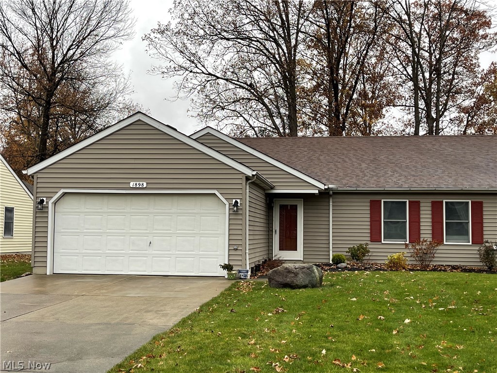 Avon Woods Condo - Residential