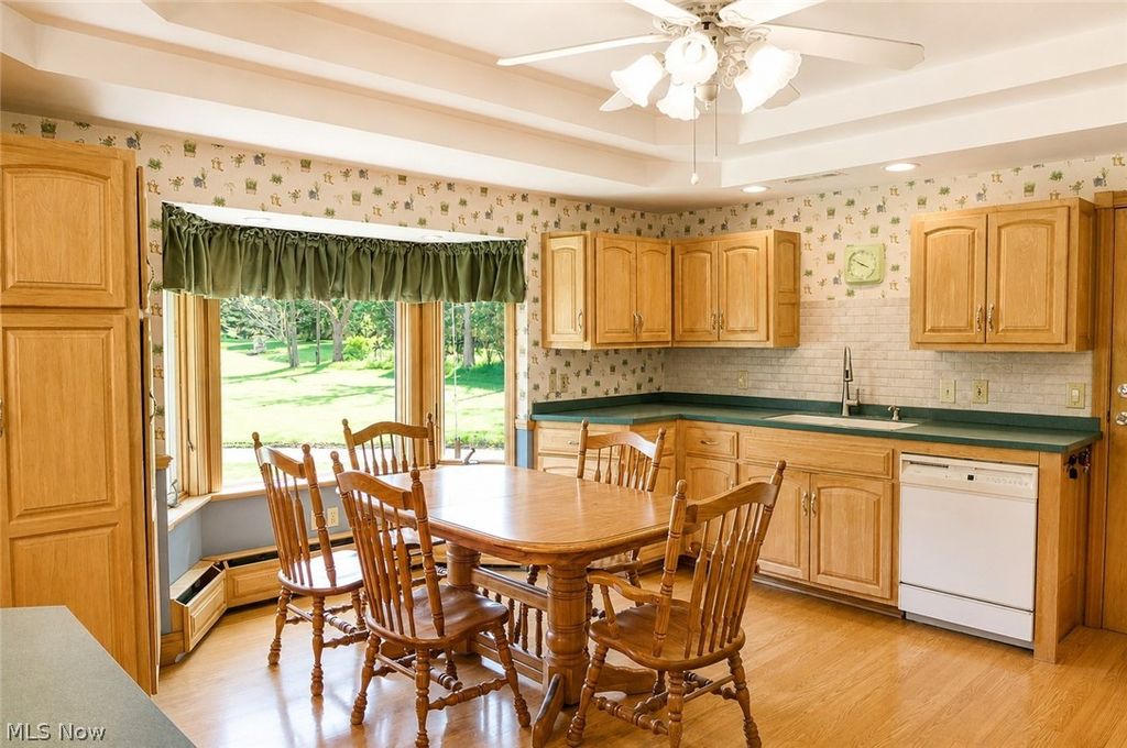 Photo of 1561 Granger Road, Medina, OH 44256 (MLS # 5209653)
