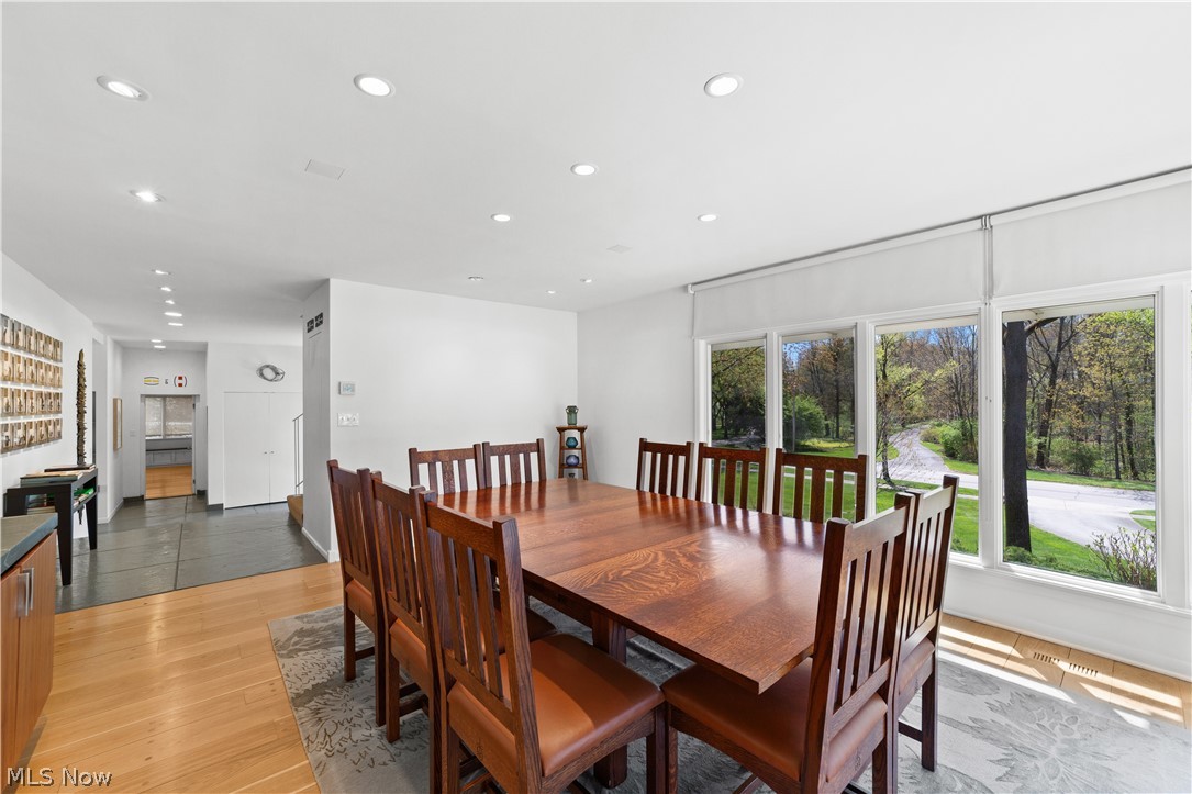 Vansweringen Companys 27 - Residential