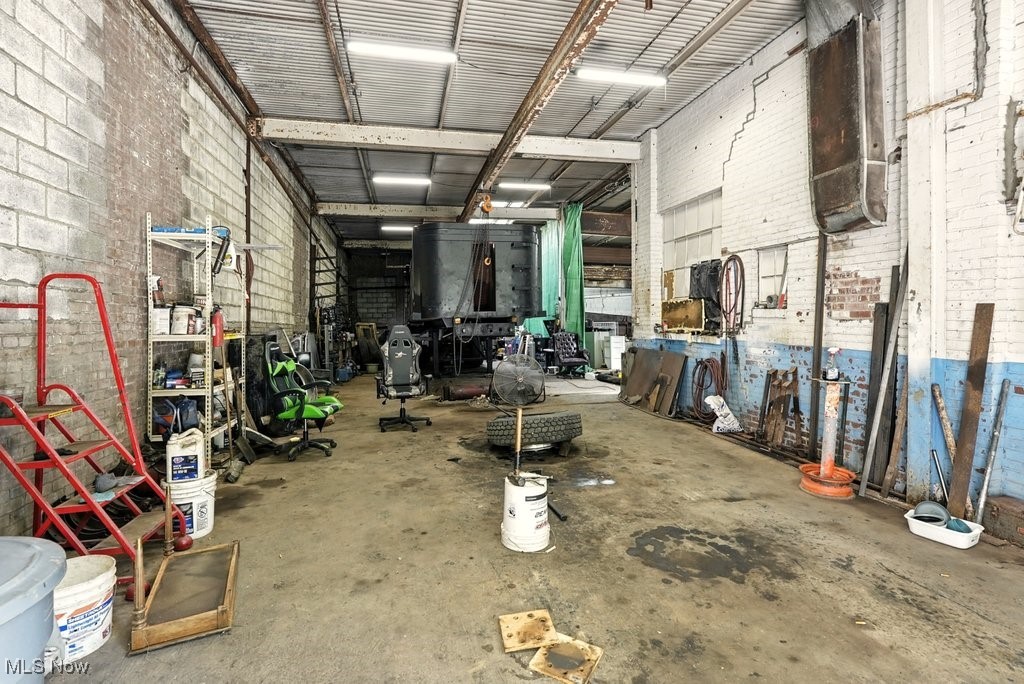 Motz - Commercial Sale