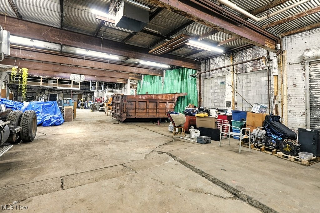 Motz - Commercial Sale