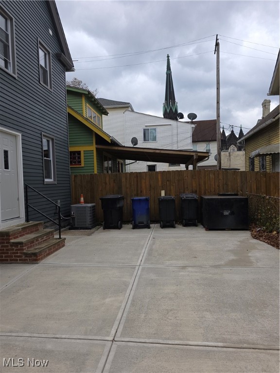 D Z Herrs - Commercial Sale