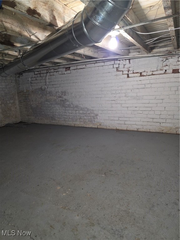 D Z Herrs - Commercial Sale