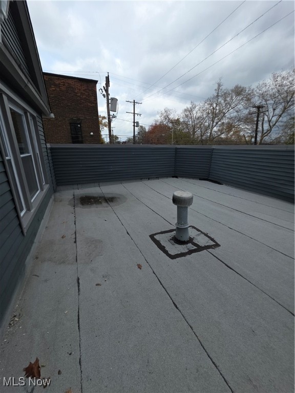 D Z Herrs - Commercial Sale