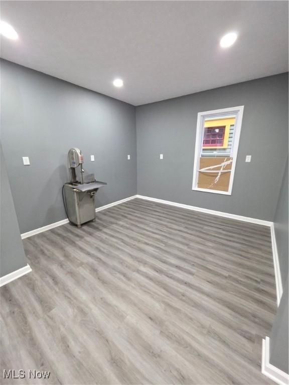 D Z Herrs - Commercial Sale