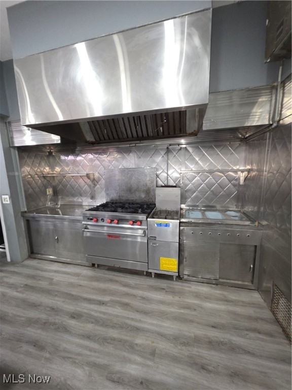 D Z Herrs - Commercial Sale