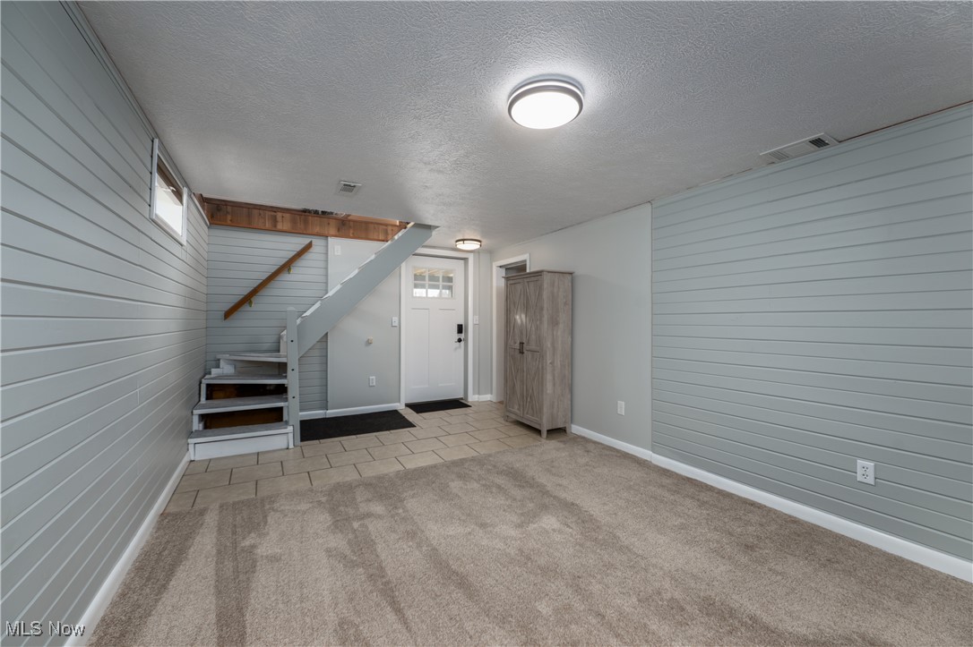 268 Cheyenne Trail, Malvern, Ohio image 16